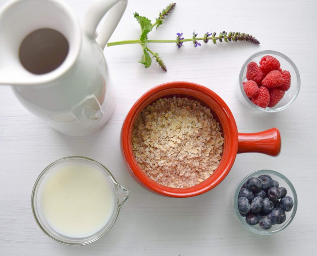 avena con frutas y leche